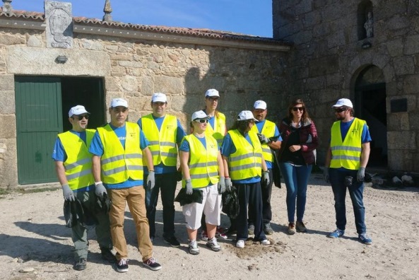 Usuarios de FEAFES Galicia, voluntarios en Sálvora